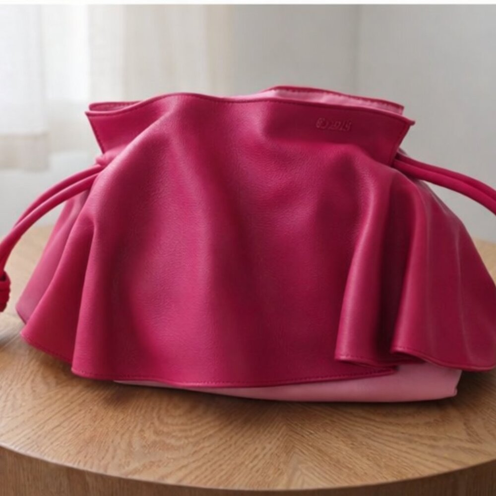 Flamenco Clutch Petal Mini Bag | Fuschia